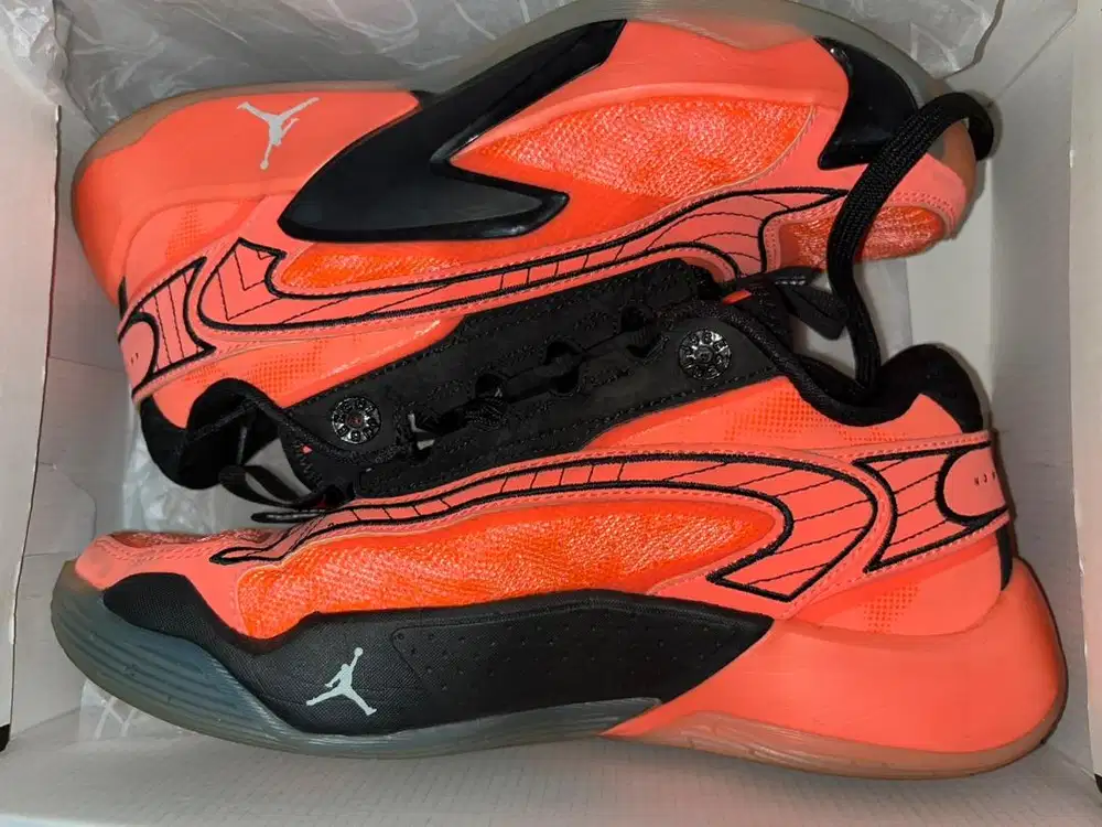 Sepatu jordan luka 2