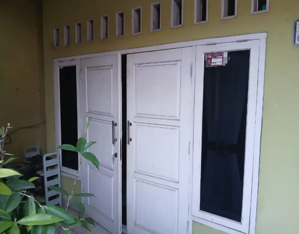 Rumah 2 Unit lingkungan aman & nyaman