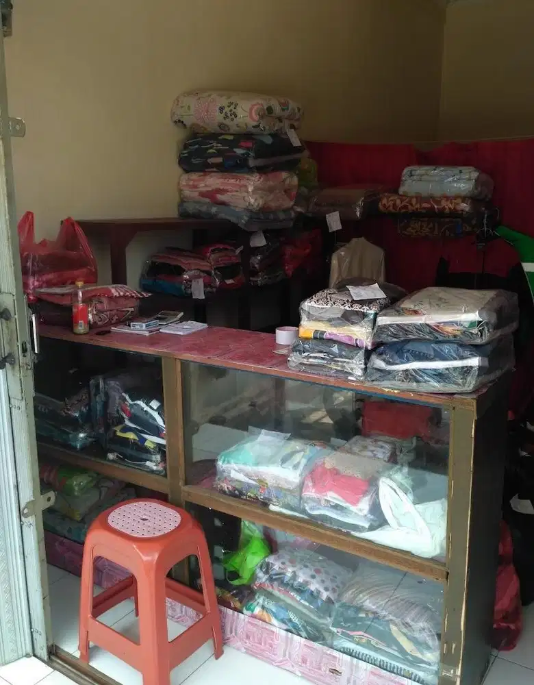 Lowongan kerja laundry - setrika uap