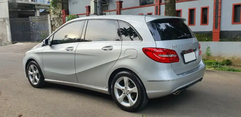 Mercedes Benz B200 Sport turbo  2013