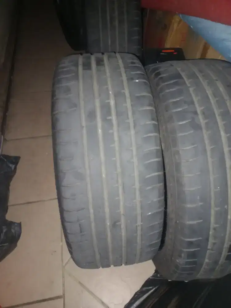 Ban Bekas 245/45 R19