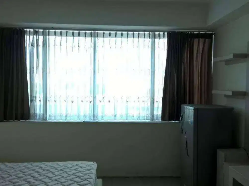 DIJUAL APARTEMEN HIGHT POINT SIWALANKERTO LANTAI 2 FURNISHED