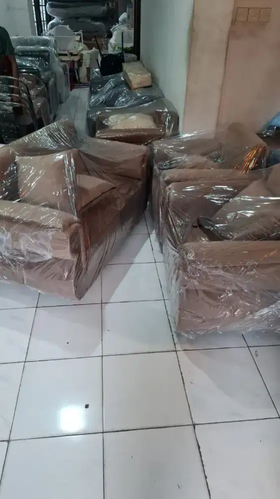 Sofa set mahalini 211 + meja full bludru + meja