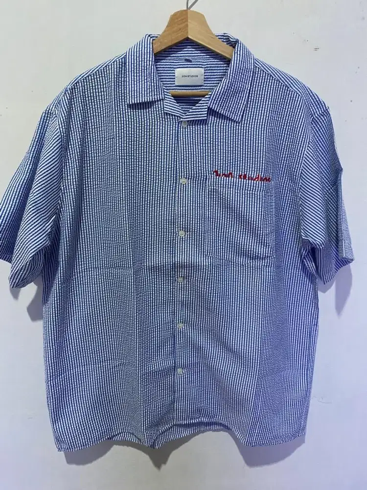 Kemeja Jion Studios Size L