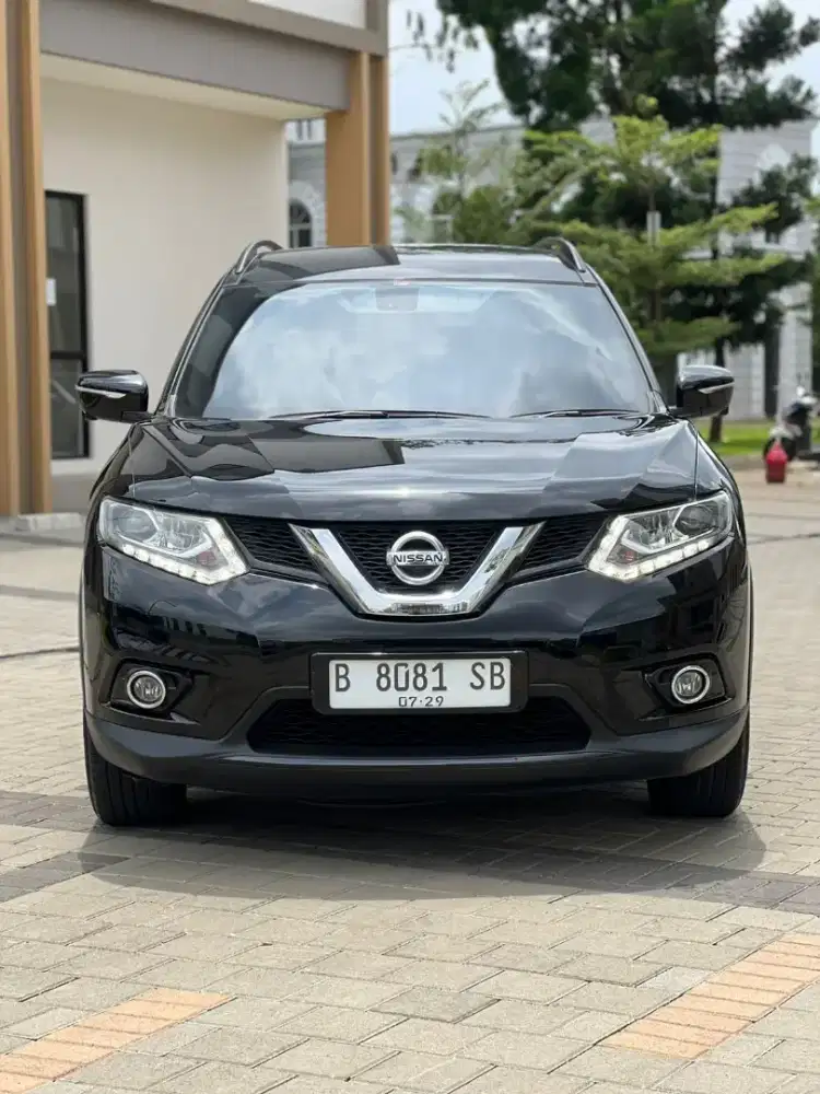NISSAN X-TRAIL 2.5 BENSIN AT T32 2017 TERAWAT & SIAP PAKAI
