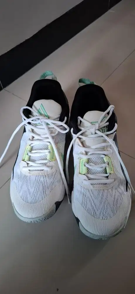 Sepatu Nike UK 42 Like new Borongan