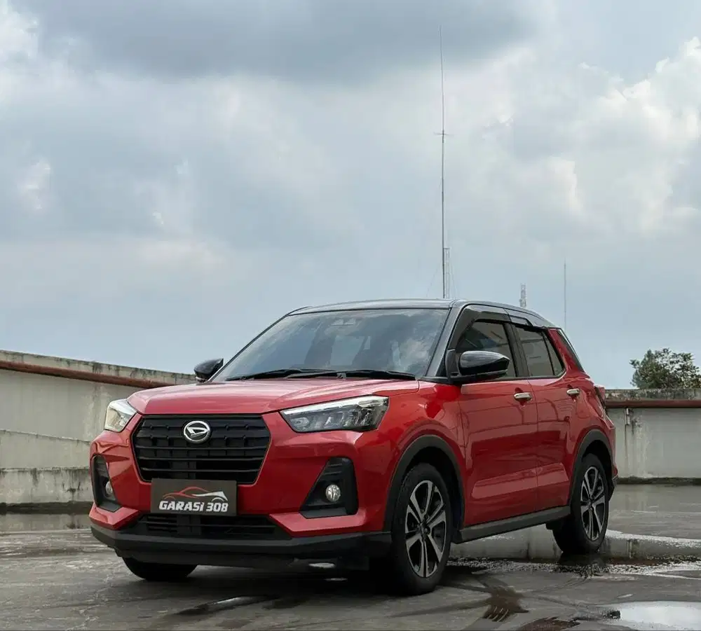 Daihatsu Rocky 1.0 R Turbo ASA Tahun 2021 Warna Merah Two Tone km 70