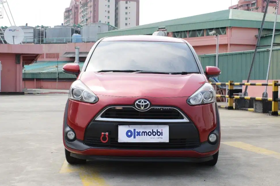 TDP 7,JT, Garansi Mesin 1th Toyota Sienta 1.5 V Bensin-MT Merah 2017