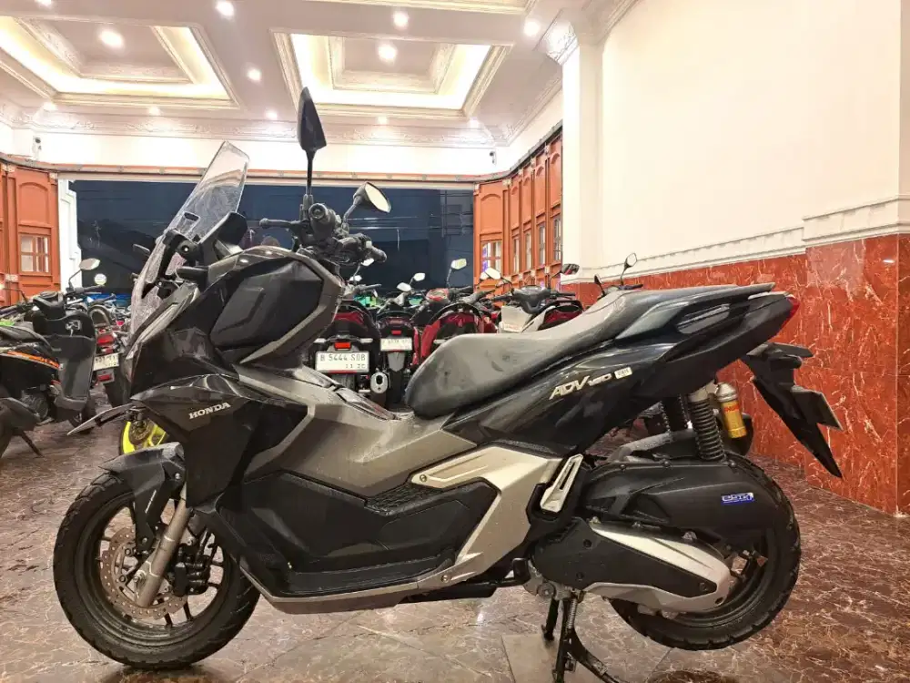 HUB CE KOM DP PROMO ADV 160 2025 MOTOR GRES KAYA BARU KM RENDAH