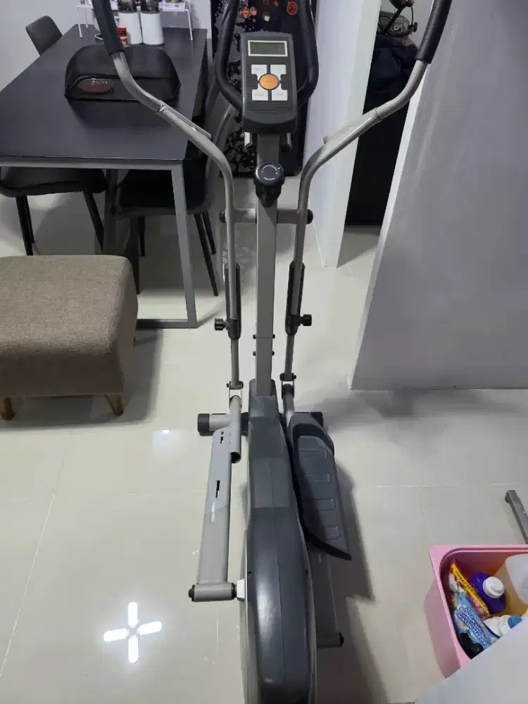JUAL ELLIPTICAL MACHINE