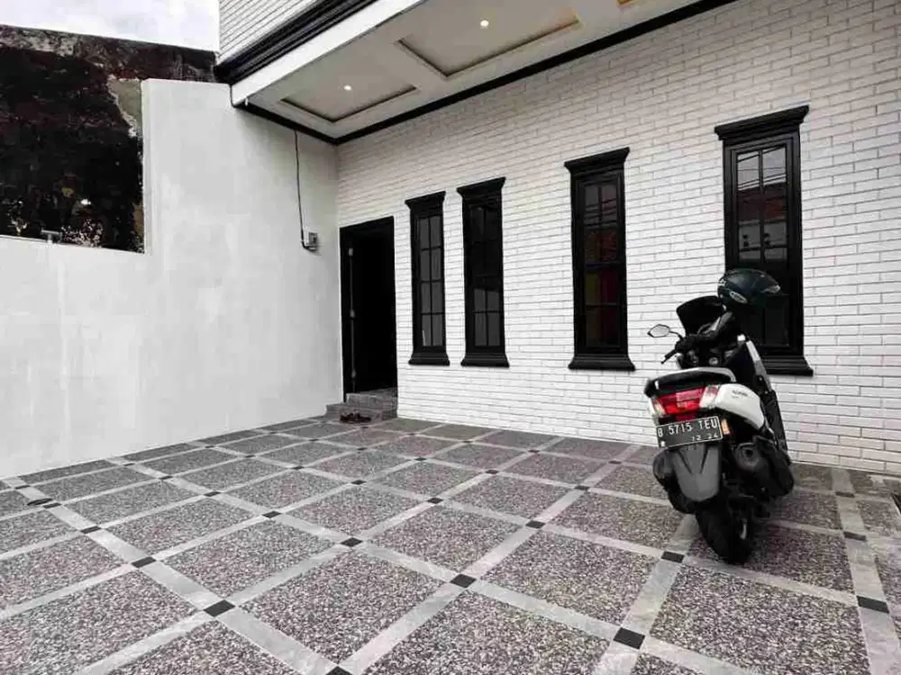 Siap Huni Jual Rumah Type 2.5 Lantai Mewah Murah Dkt Gerbang Tol Brigif Cinere Kota Depok