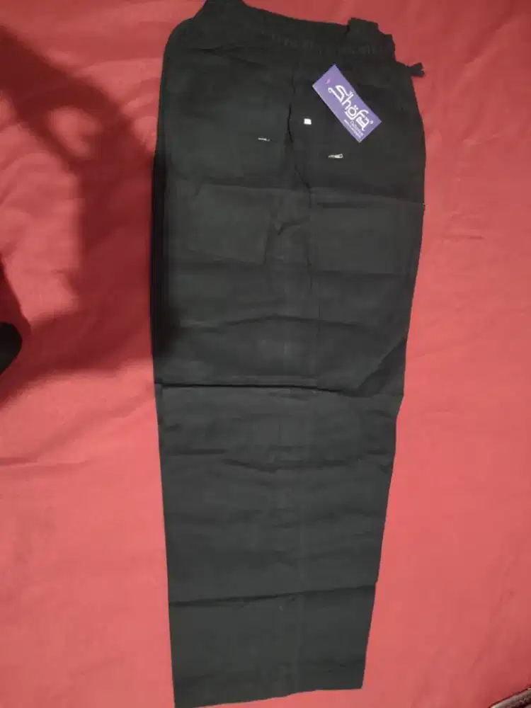 Celana Hitam Pria Baru Gratis, Kondisi 100%