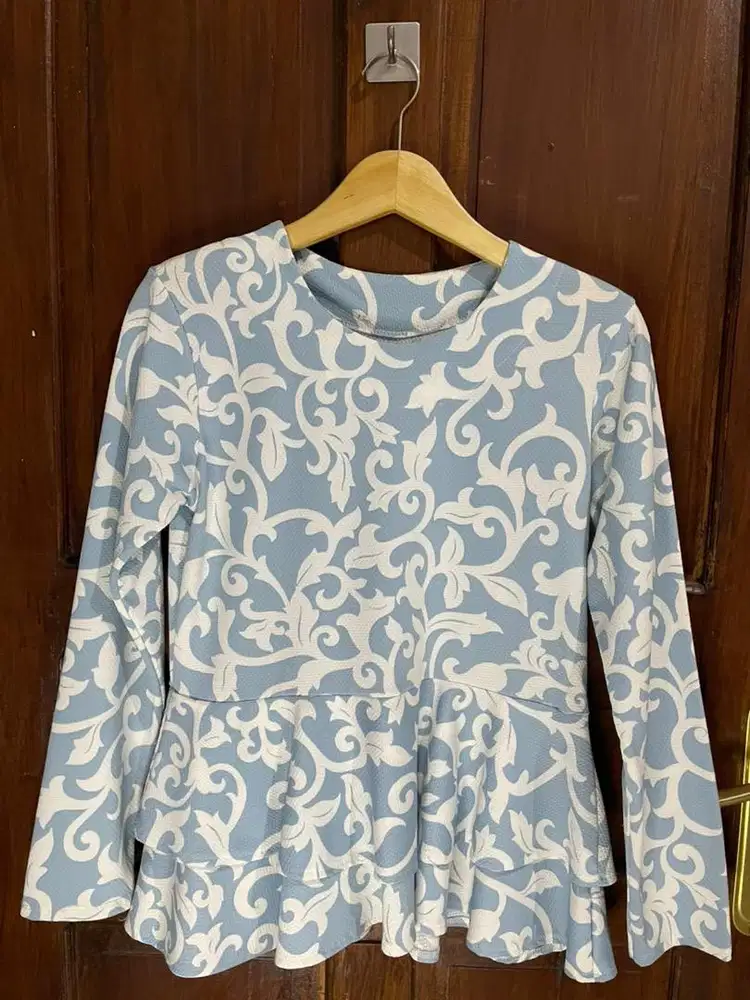 Preloved Baju Atasan Kantor