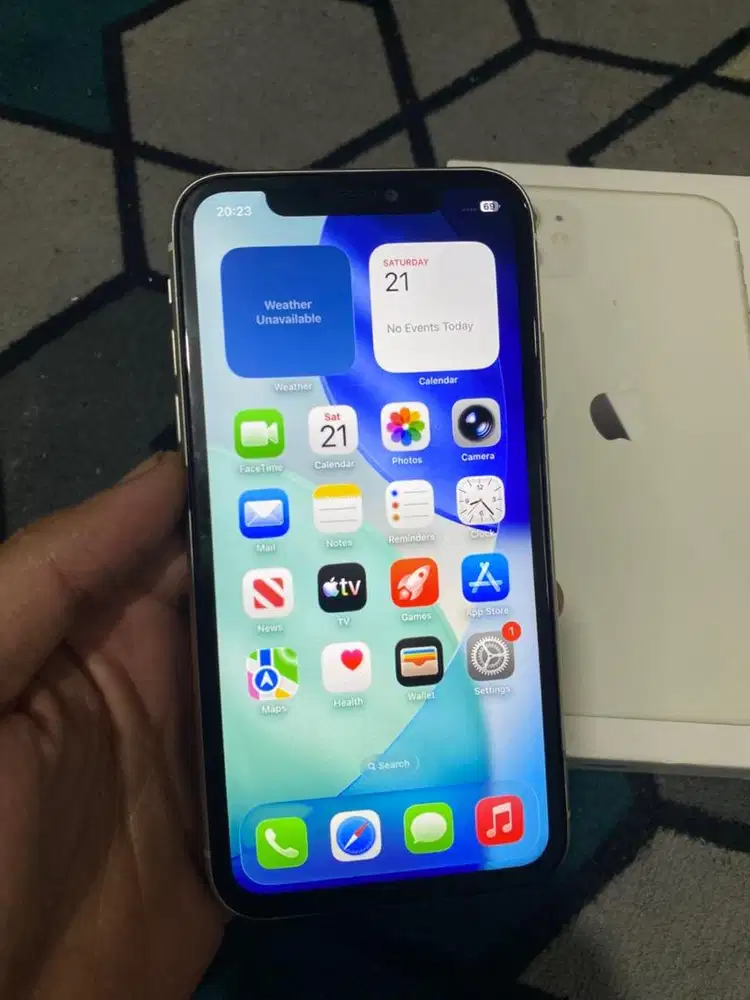 Iphone 11 64 GB Resmi Ibox Fullset Murah