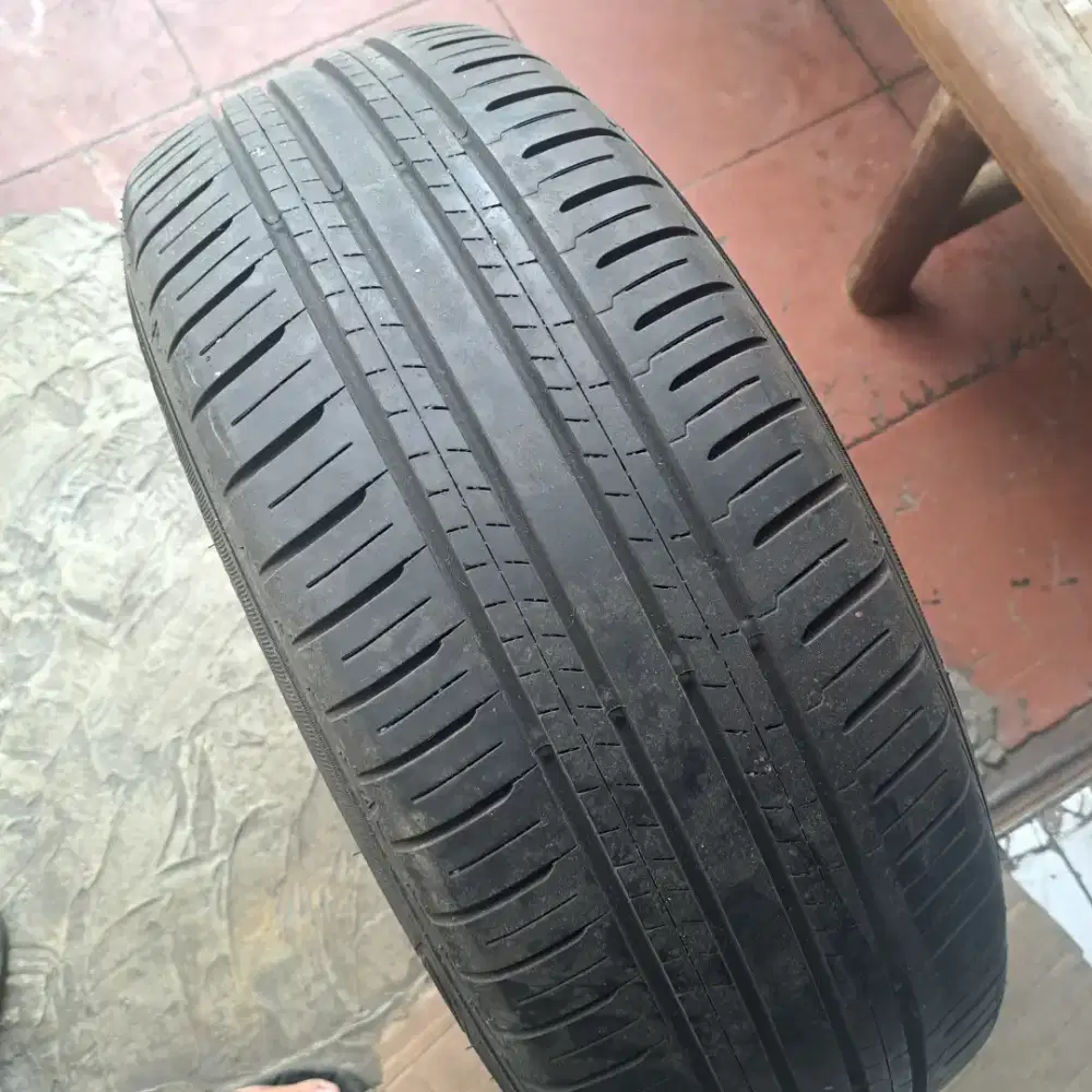 215 60 r16 ban dunlop 1pcs