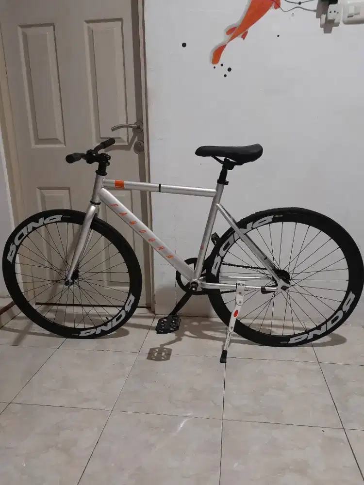 Sepeda fixie kondisi baru