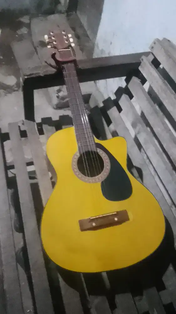 Jual gitar yamaha