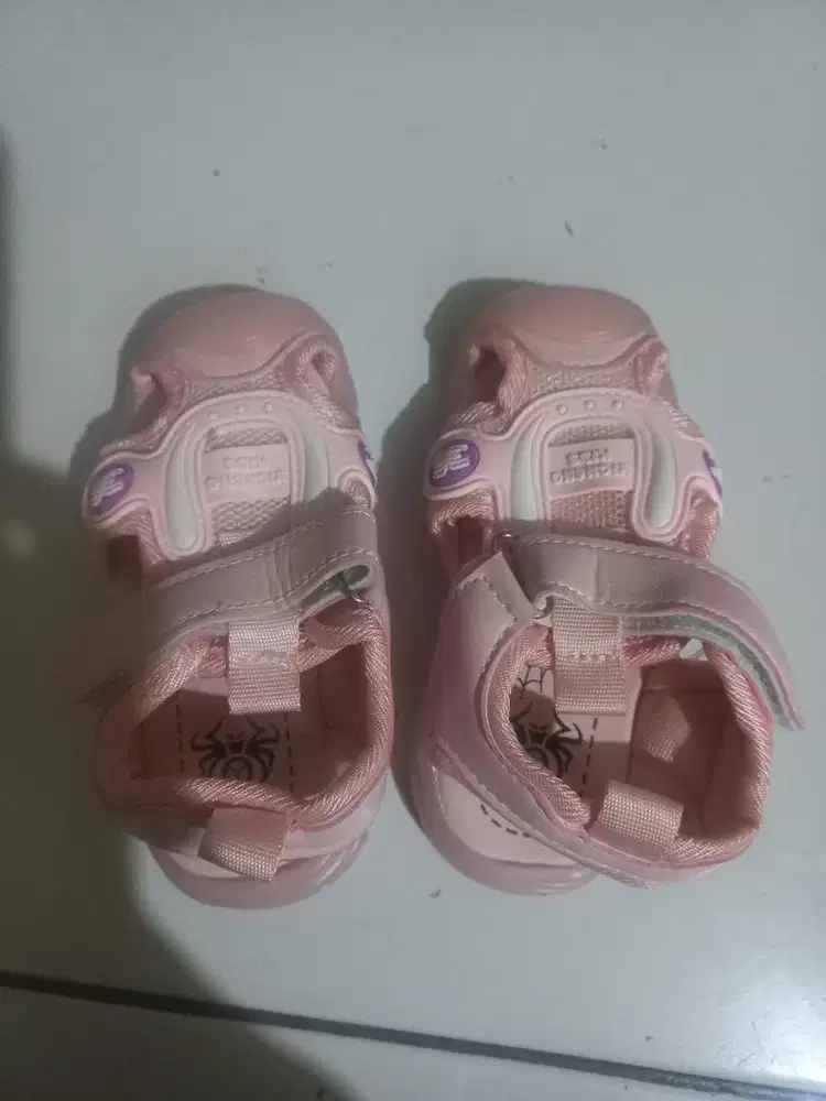Sendal anak size 21