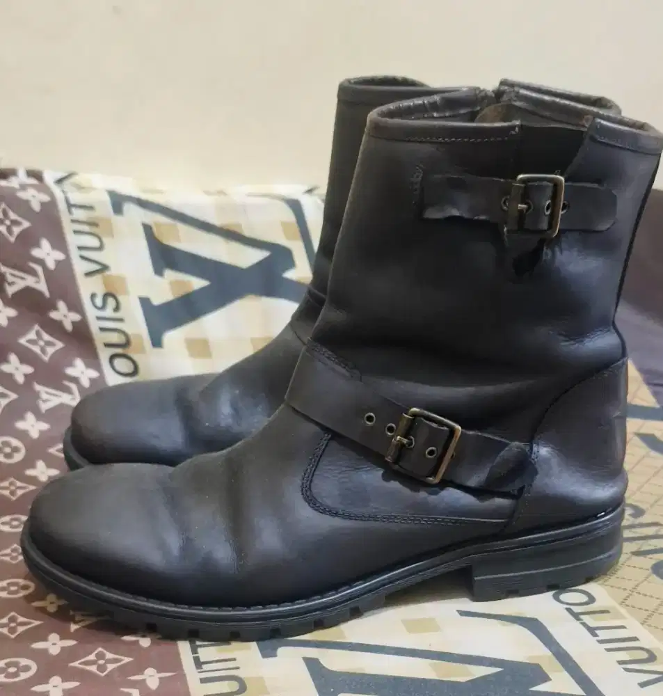 Sepatu boot kulit made in Amerika dijamin kulit asli size 43 like new