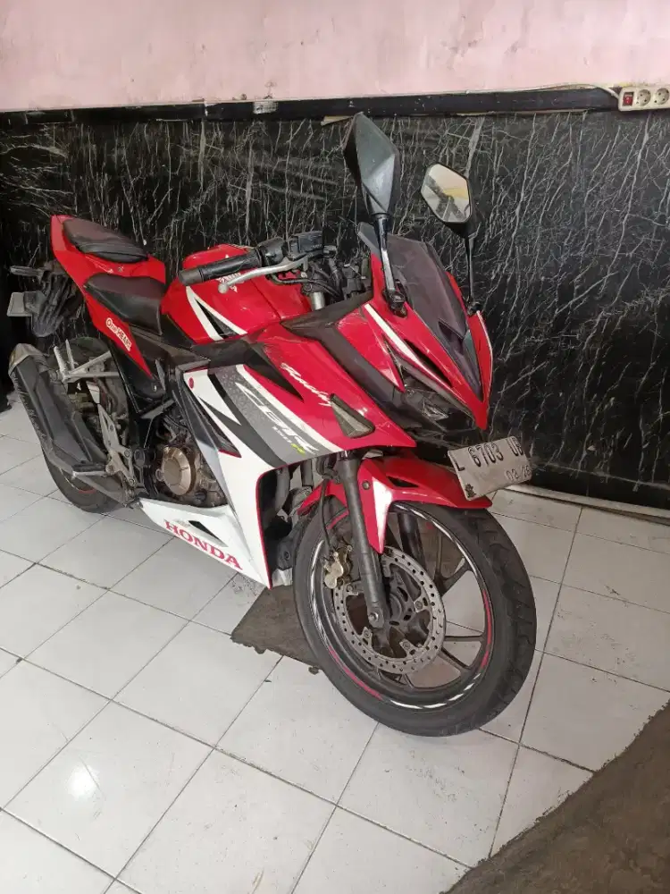 HONDA CBR150R 2017