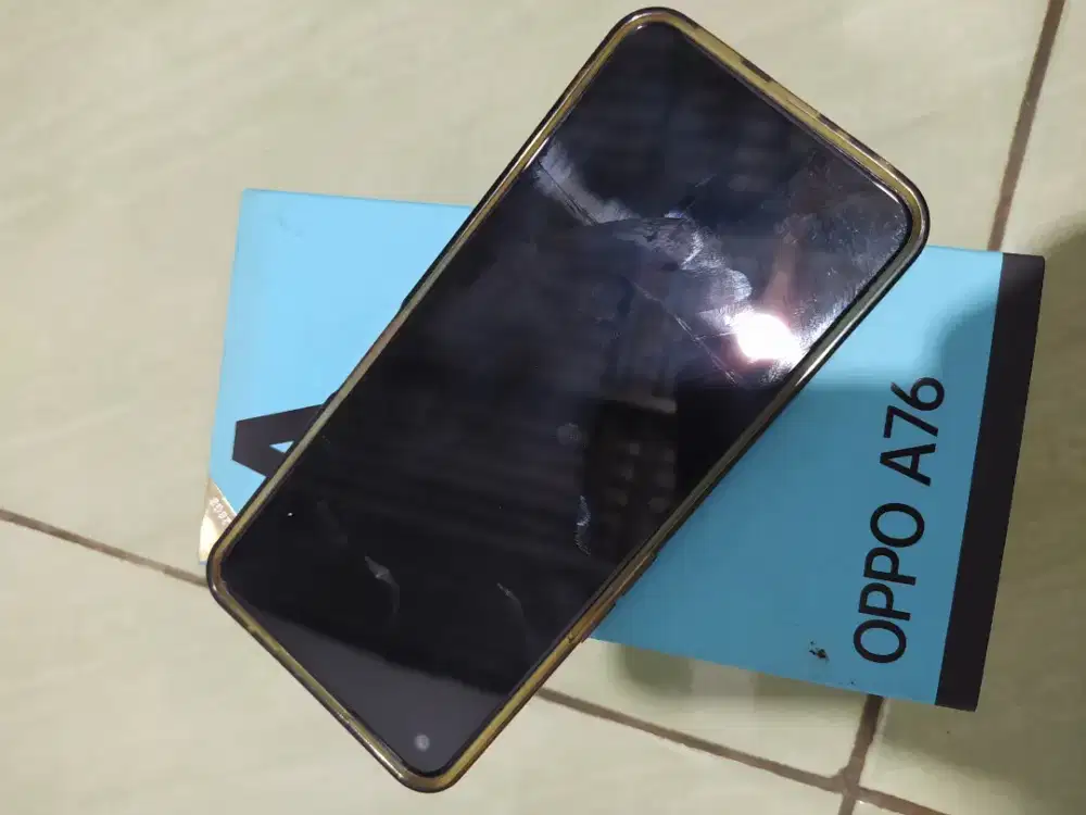 Oppo a76 6+6/128 gb