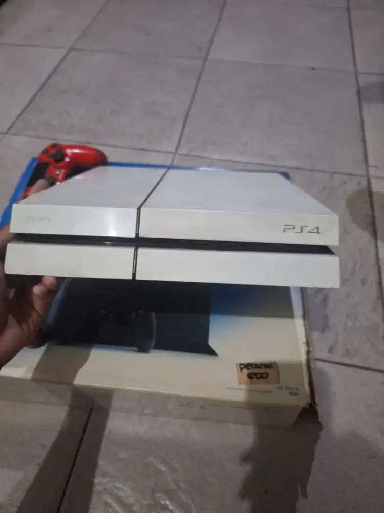 Dijual PS 4 Include Stick