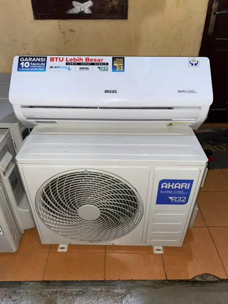 AC 2 PK second like new