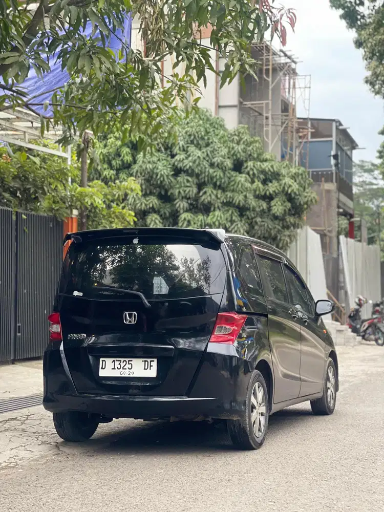 ISTIMEWA! FREED S AT 2010 (D) HITAM