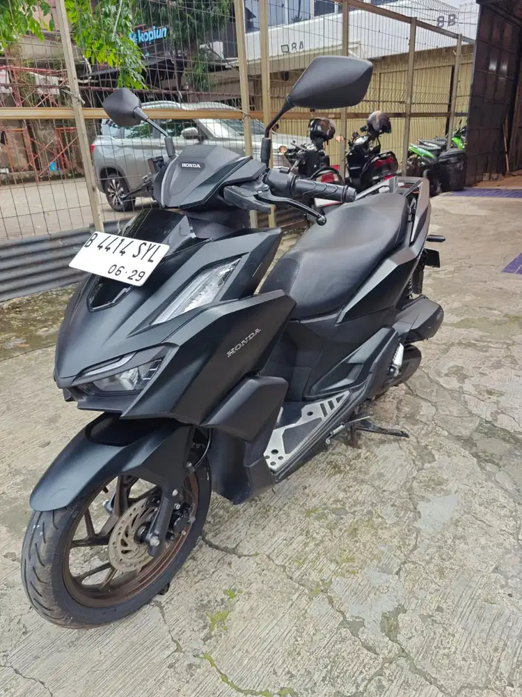 Vario 160 cbs 2024 km 15rb dp 1jt syl oalea