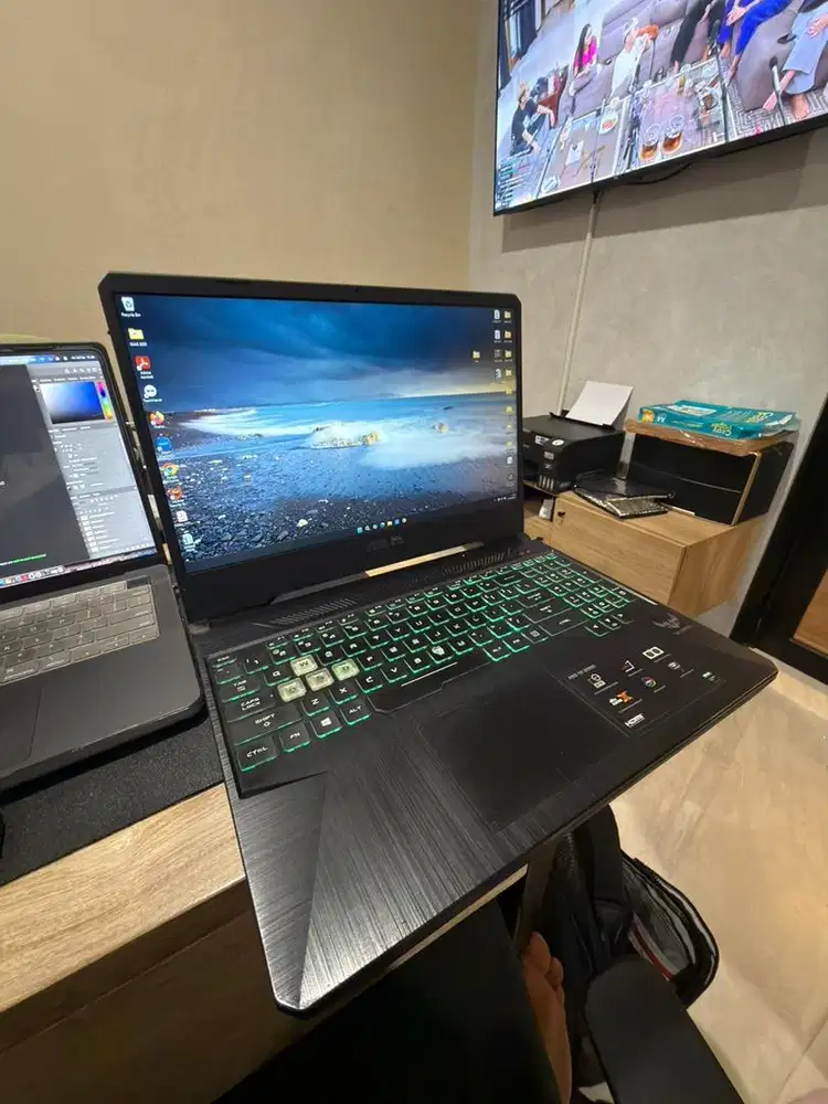 Laptop Asus Tuf Gaming FX505 Ryzen 7 GTX1660Ti