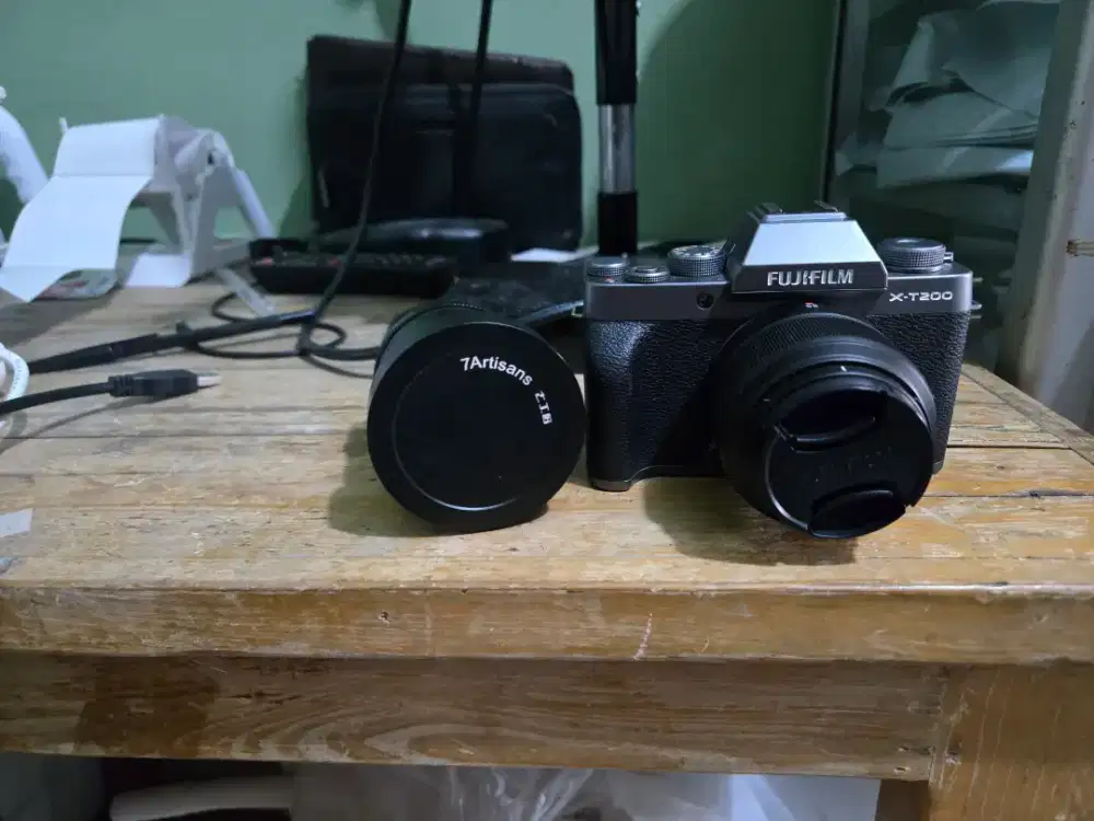 Jual Kamera Fujifilm XT-200