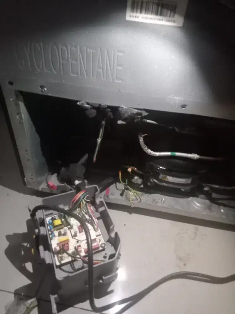 JASA SERVICE AC,KULKAS DAN MESIN CUCI