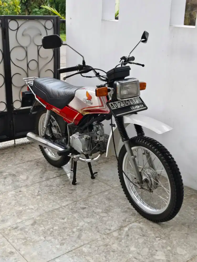 Honda win 1989 original Merah