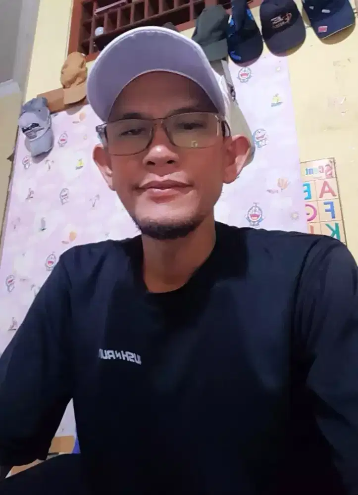 Perkenalkan nama saya Fauzi