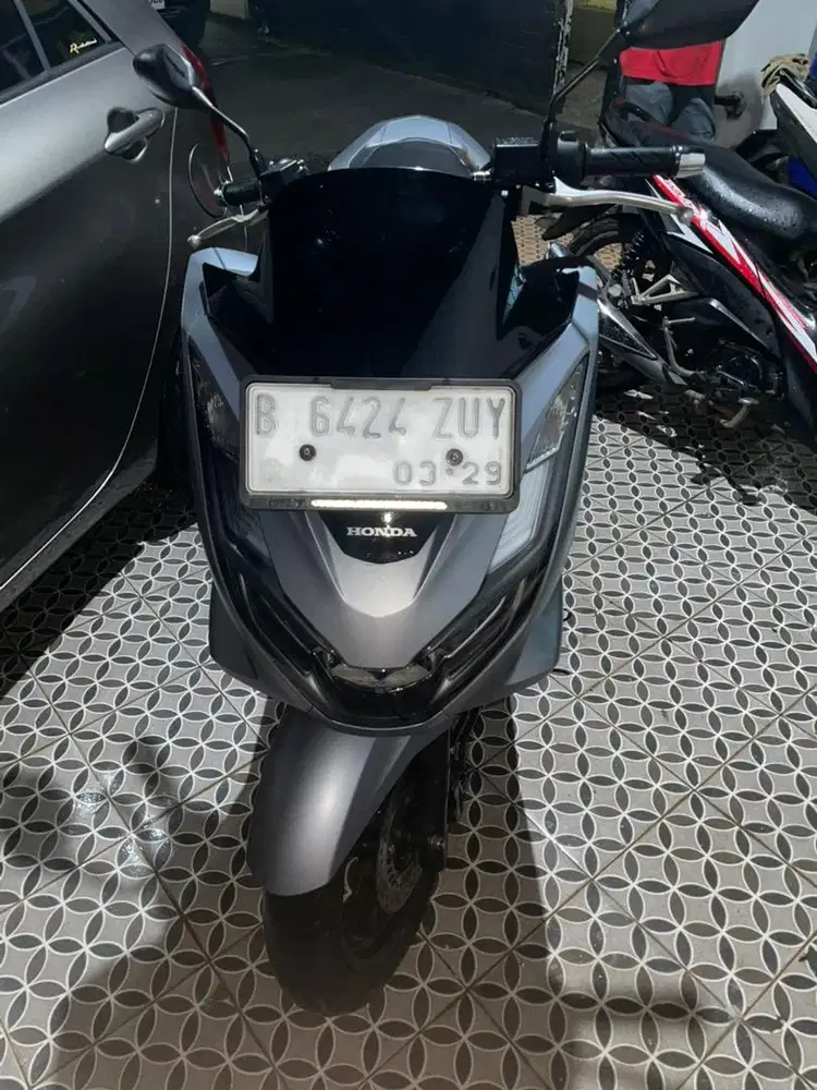 dijual pcx silver tahun 2024 160cc