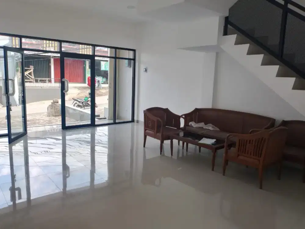 DI JUAL TEMPAT USAHA BARU