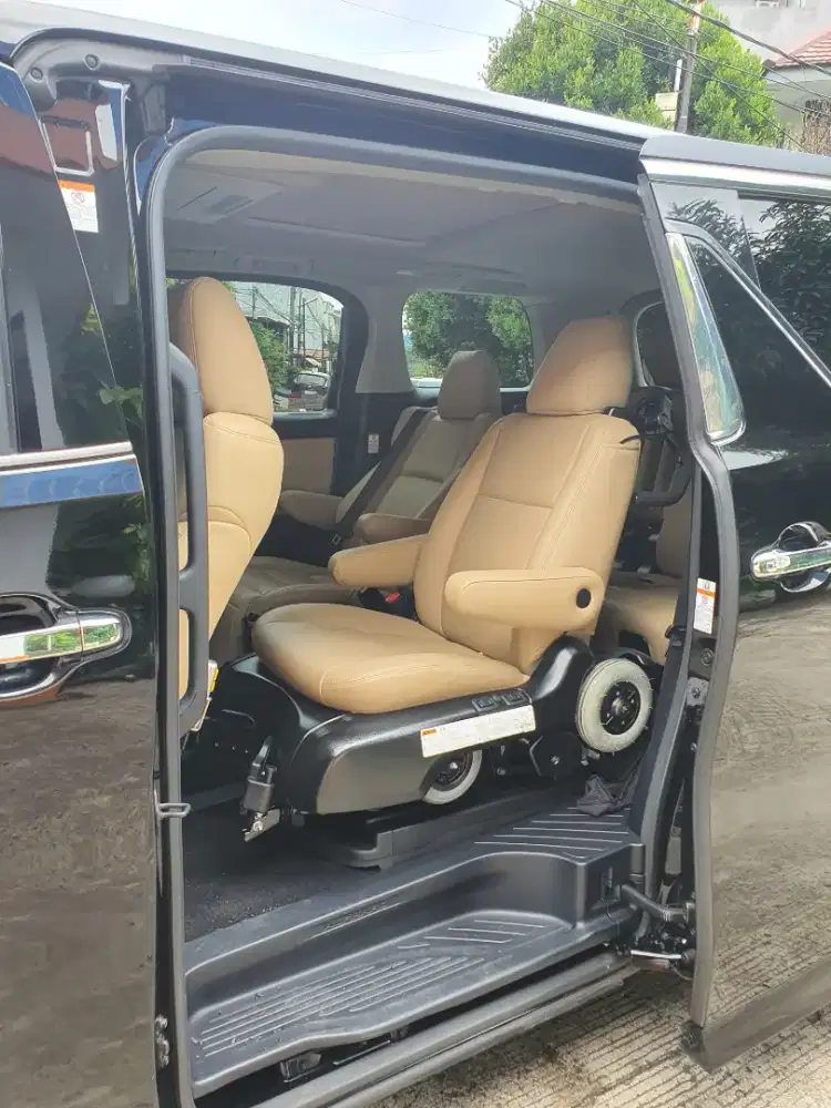 Alphard Welcab 2019/8 Rare(kursi roda)