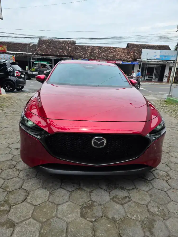 Mazda 3 hatchback at tahun 2025