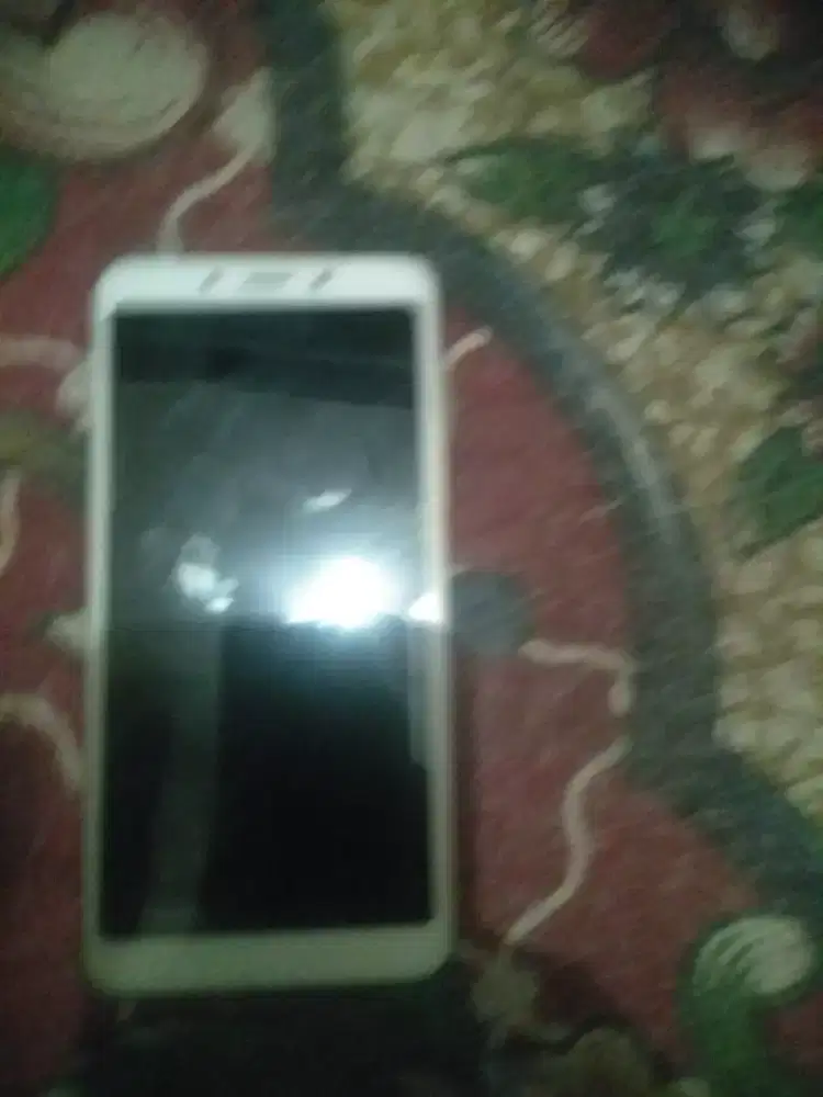 Jual xiaomi redmi 6a ram 2/16 minus baterai ga ada