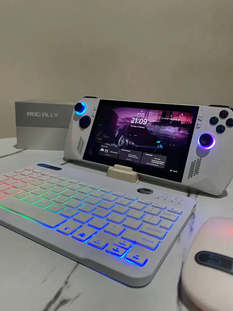 ASUS ROG Ally Z1 Extreme | Powerful Handheld Gaming PC