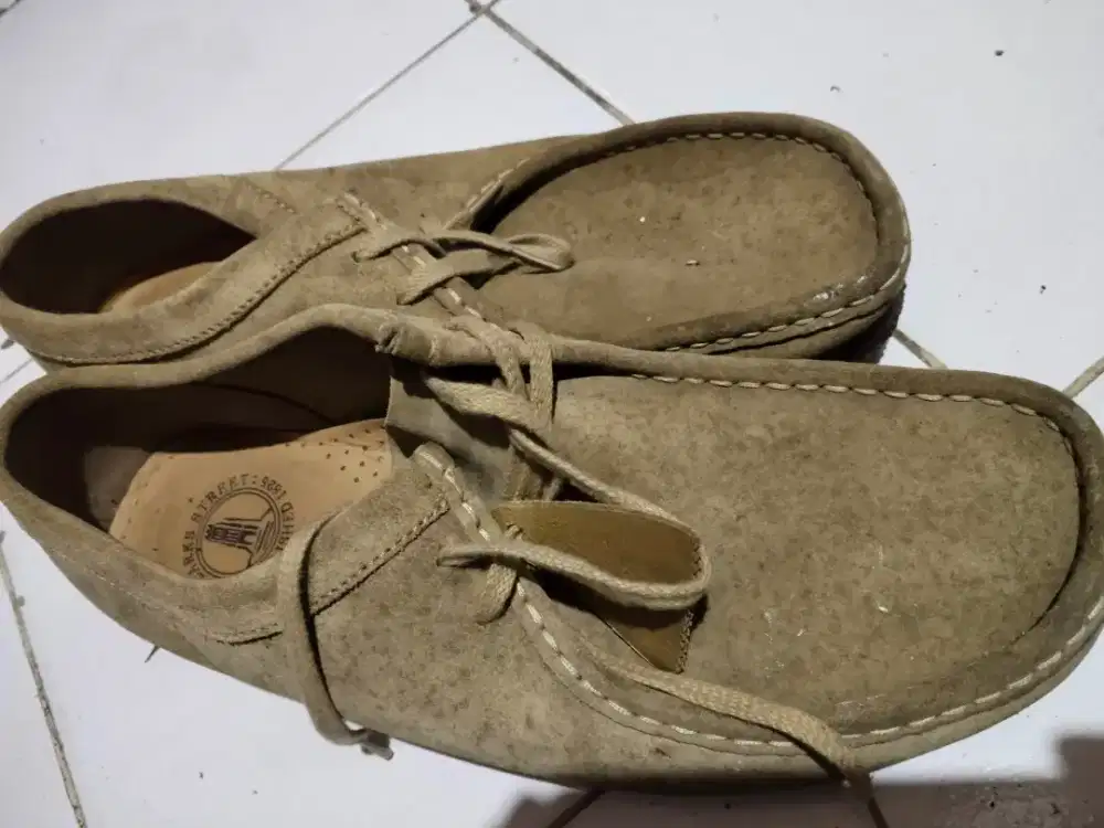 Sepatu clark wallabe size 44
