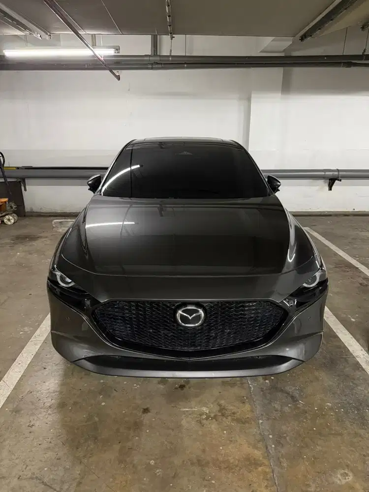 Mazda 3 Hatchback 2024 low km pemakaian pribadi