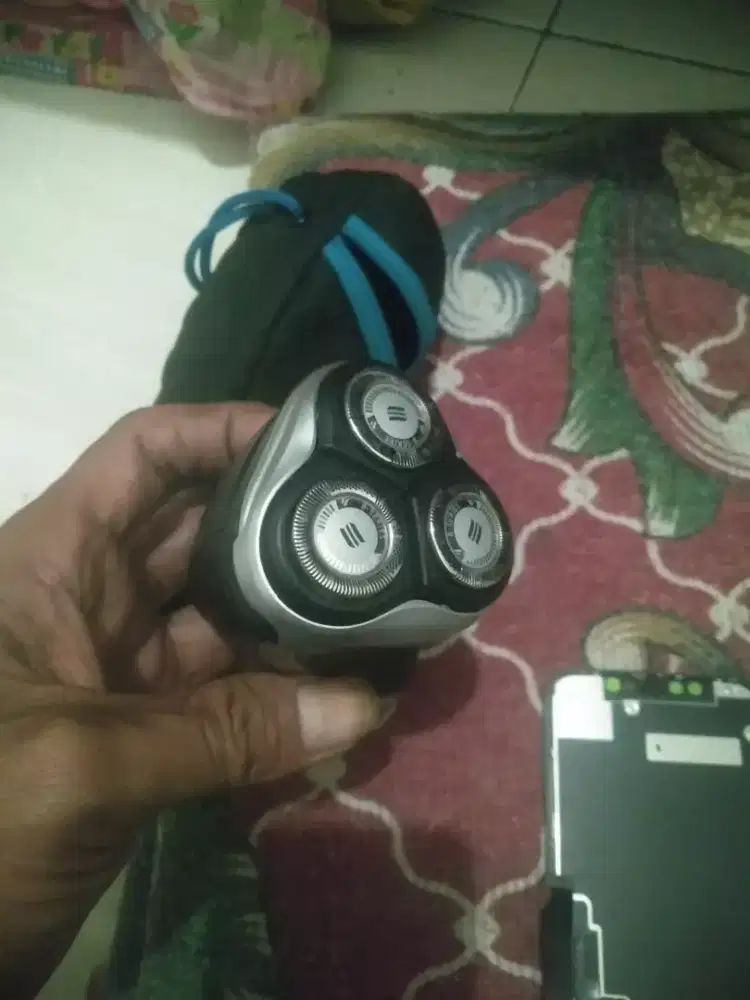 Jual shaver philips aqua touch seri 3 normal tajam minus ga ada cas