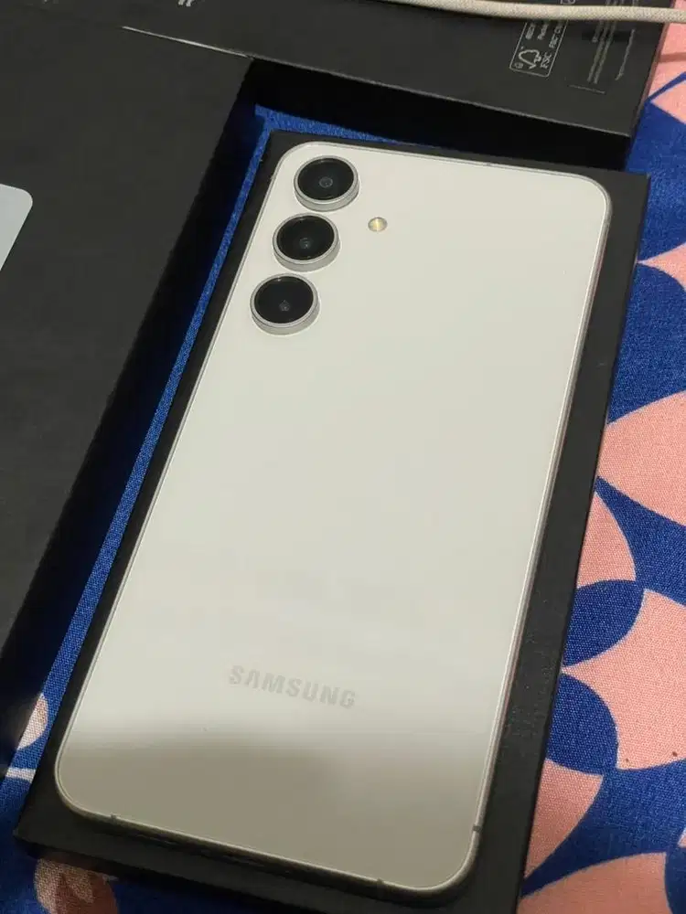 Samsung S24 FE 8/256gb Resmi Sein Fullset Original