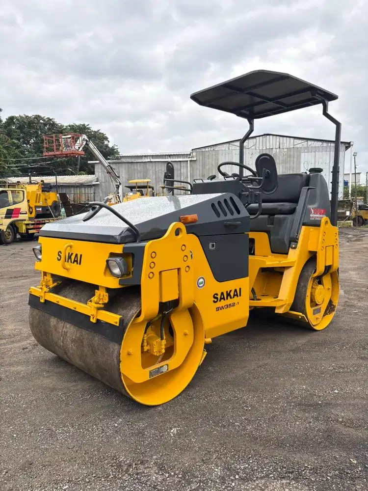 Tandem Roller Sakai SW352-1. Kap 3-4 Ton. Ex Japan