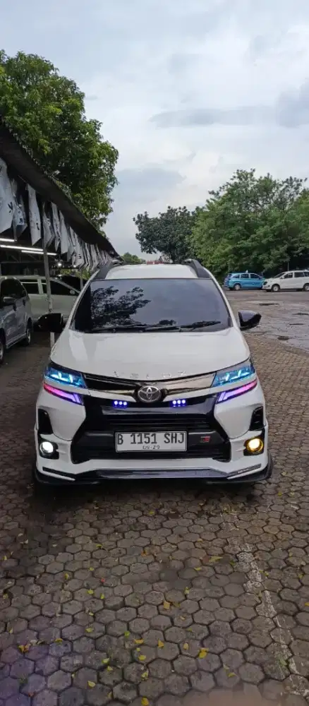 Di jual mobil Toyota Avanza upgrade Veloz GR