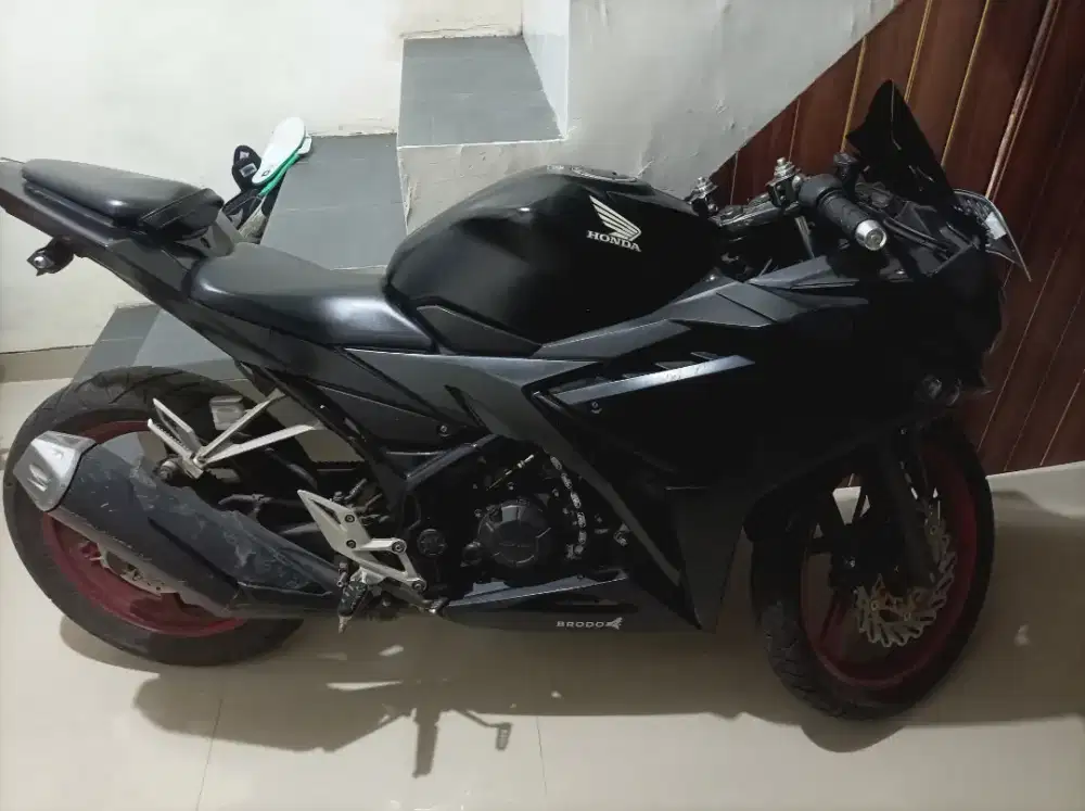 Cbr 150 R / 2020