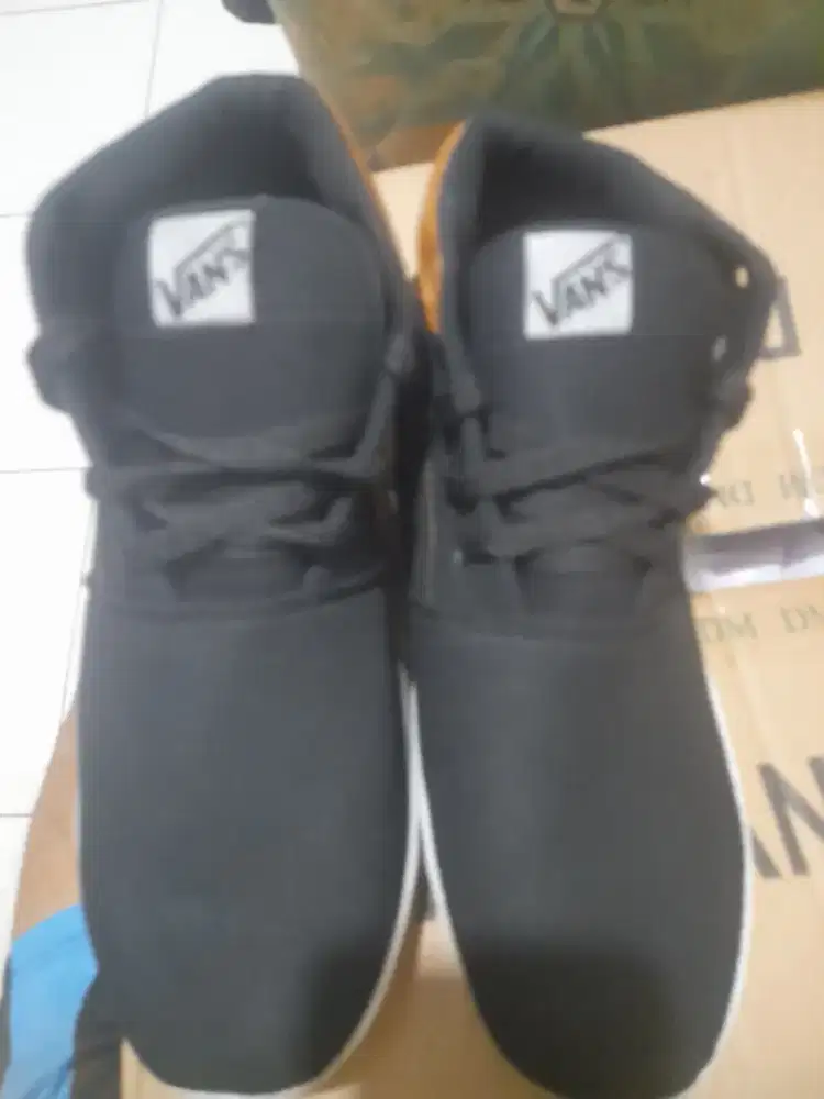 Sepatu vans size 42