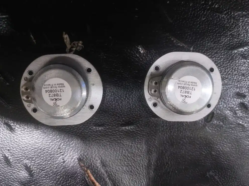 Speaker 2 way merk focal be barang istimewa