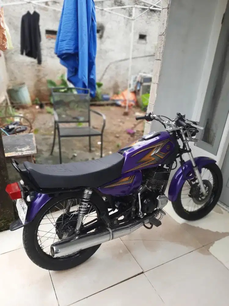 Fs rxs tahun 81 ss lengkap plat B DKI